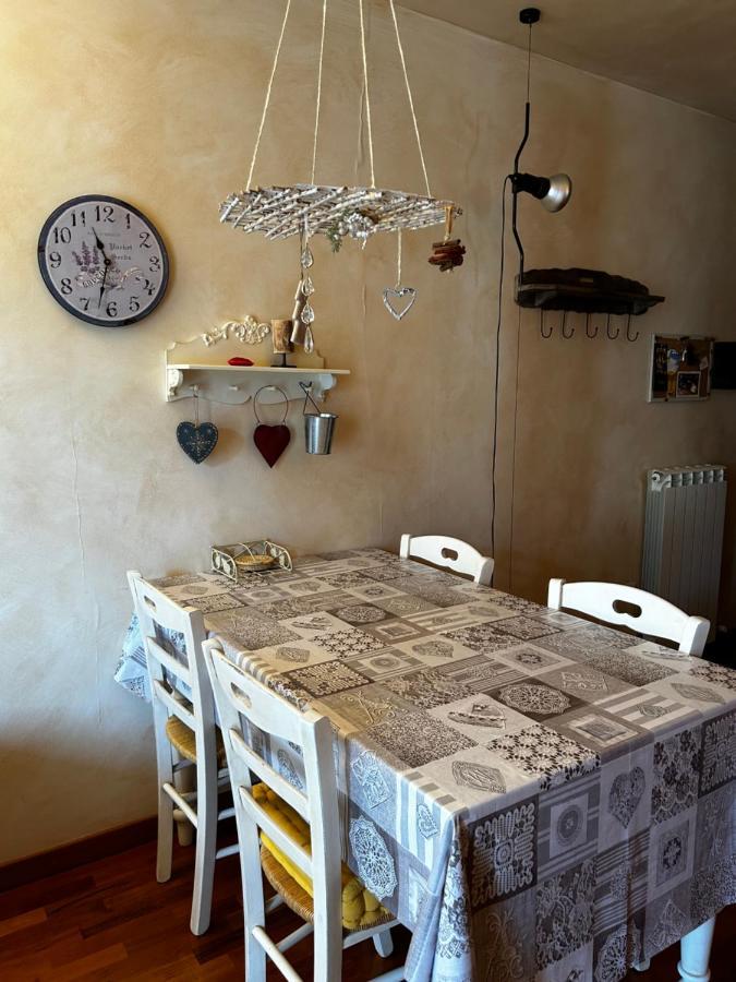Chalet Montana - Borgo Le Stalle Lunghe ปราโตเนโวโซ ภายนอก รูปภาพ